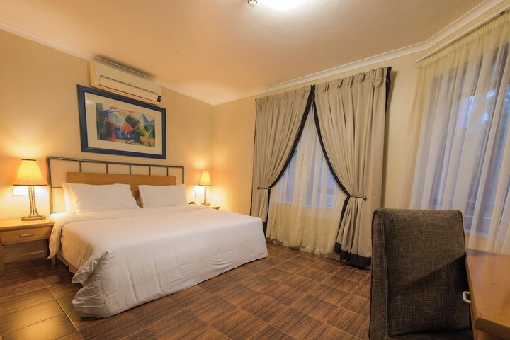 Room 20 of 85