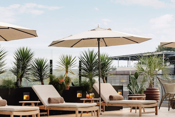 Rooftop pool