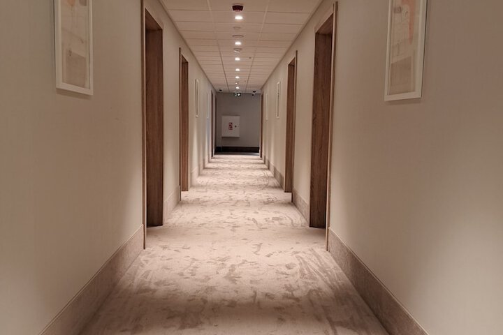 Room 21 of 93