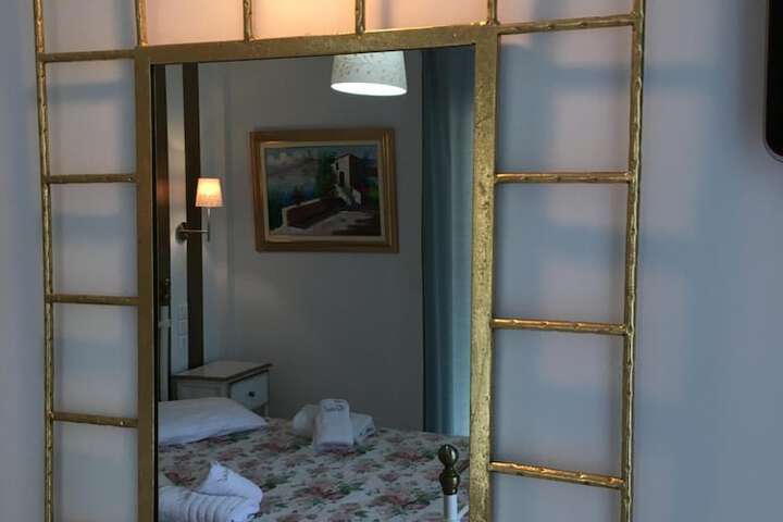 Room 27 of 57