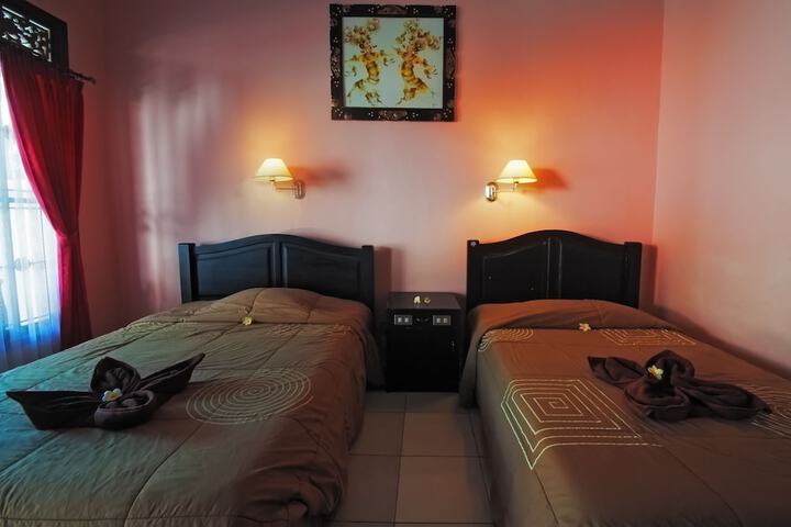Room 6 of 37