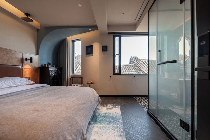 Room 55 of 123