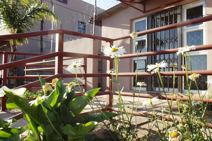 Hotel Exterior 17 of 23