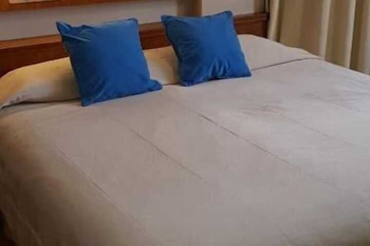 Room 4 of 28