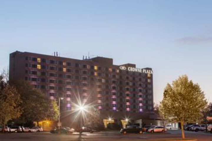 Hotel 5 of 83