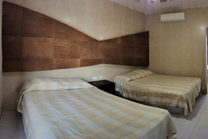 Room 22 of 37