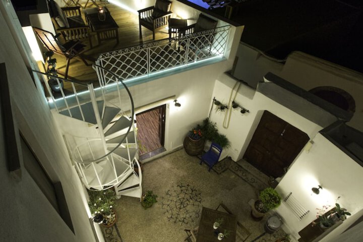 Terrace/Patio 27 of 29