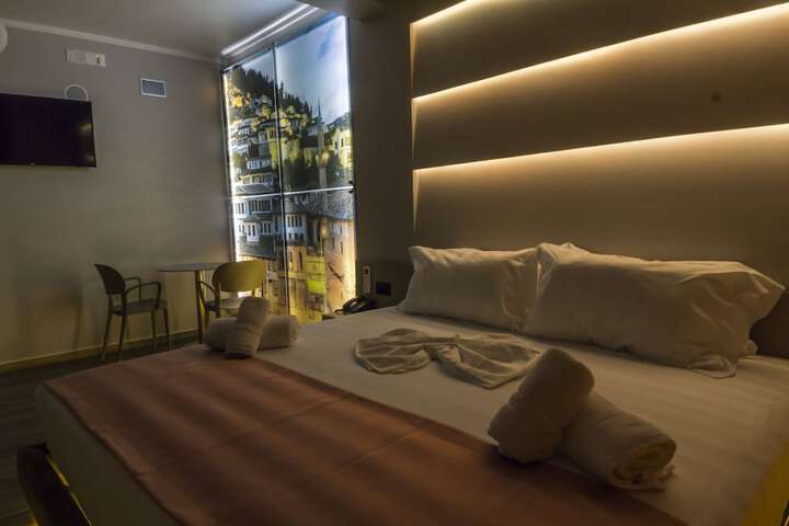 Room 43 of 121