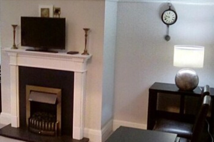 Lounge 10 of 23