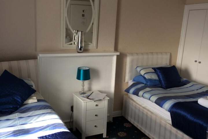 Room 11 of 26