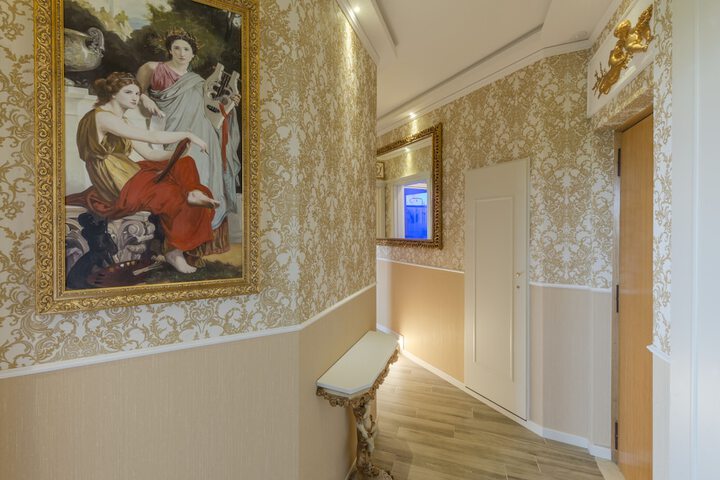Ballroom/Hall 45 of 60