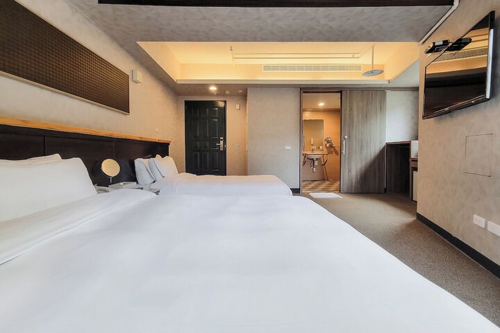 Room 57 of 90