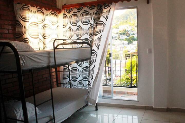 Room 2 of 44