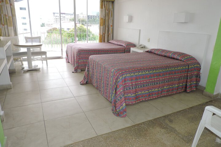 Room 4 of 29