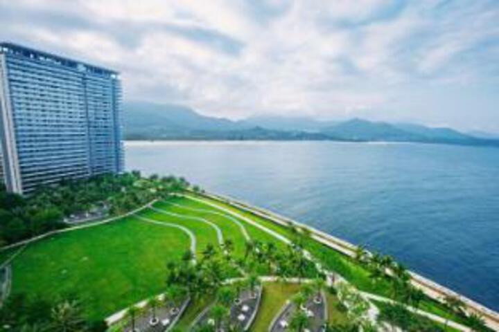 Sun Moon Stars Surfing Seaview Resort Hotel (Wanning Sun Moon Bay Branch)