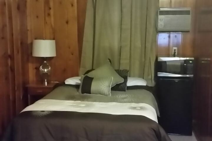 Room 16 of 36