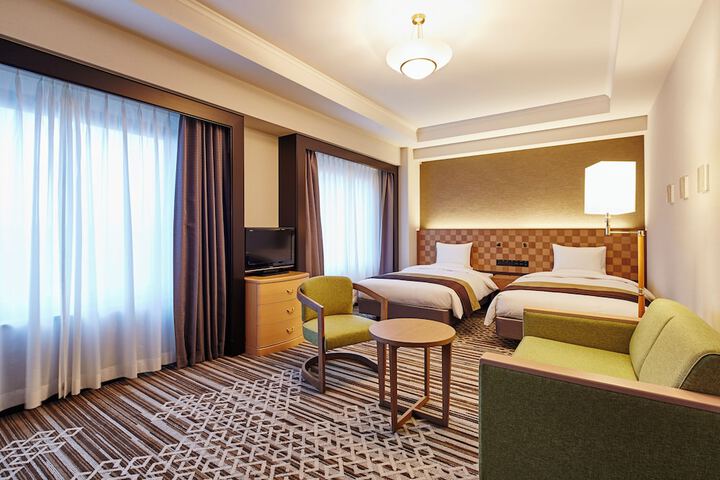 Room 3 of 41