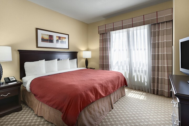 2 Queen Beds Suite (2 of 5)