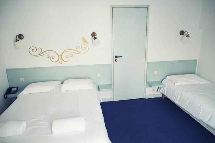Room 26 of 61