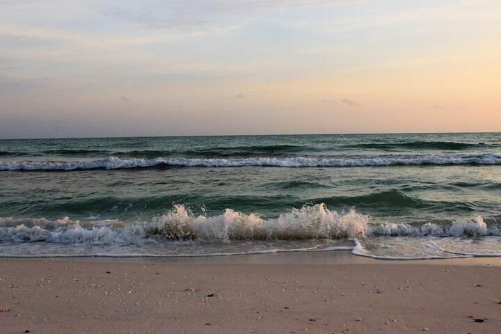 Beach 19 of 28