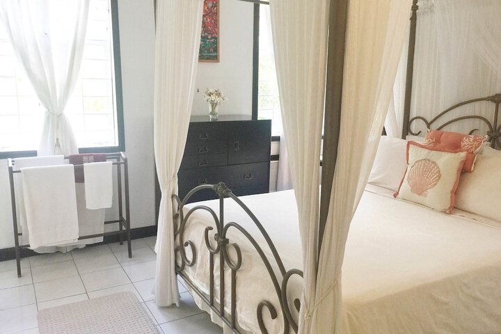Room 5 of 90