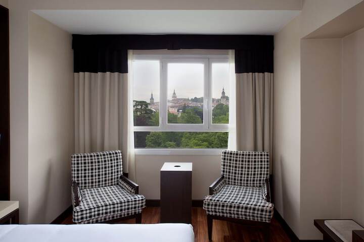 Room 20 of 53