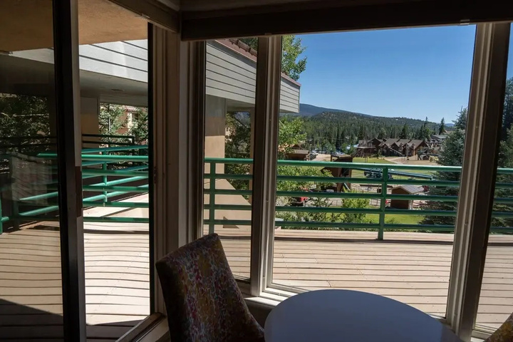 Terrace/Patio 3 of 6
