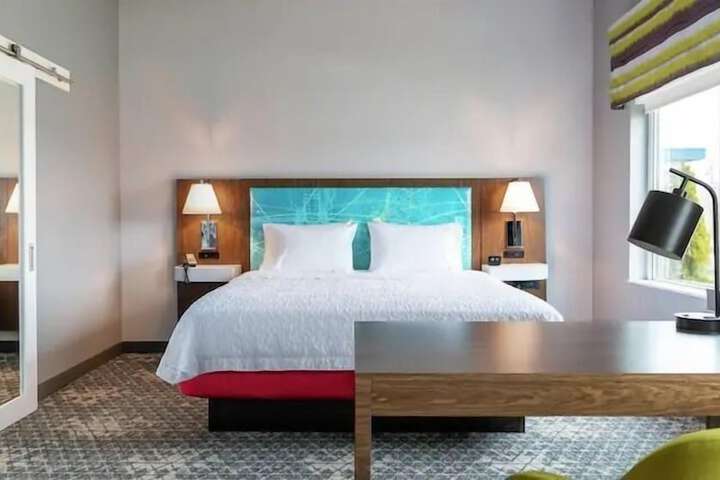 Room 8 of 50