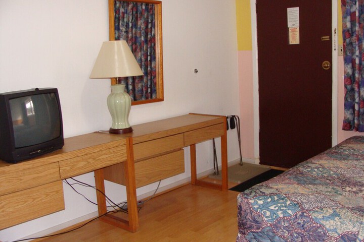 Room 5 of 45