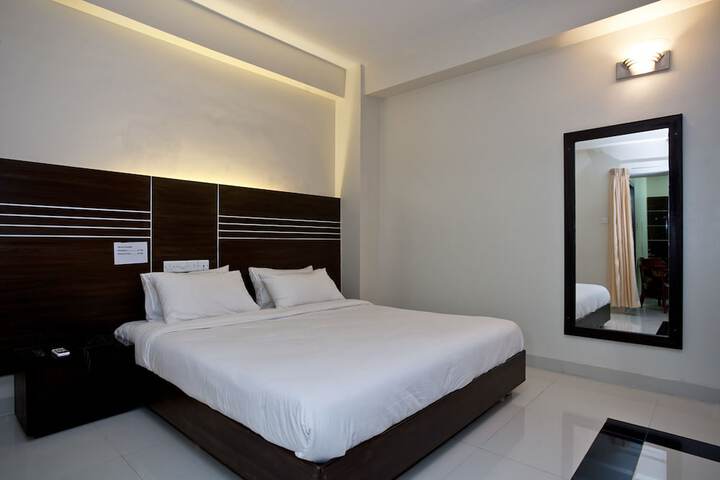 Room 18 of 42