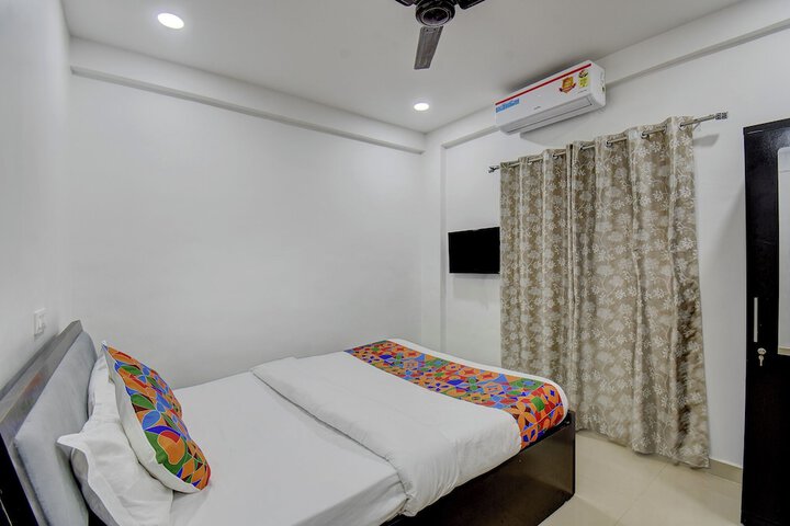 Room 6 of 22