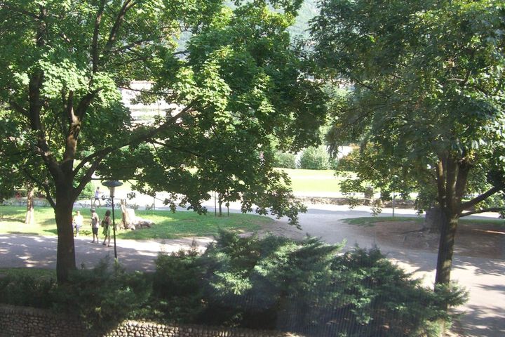 Property Grounds 38 of 41