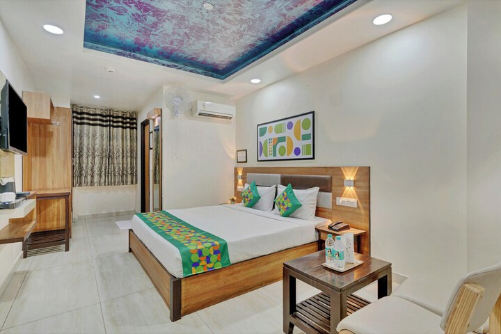 Room 20 of 40