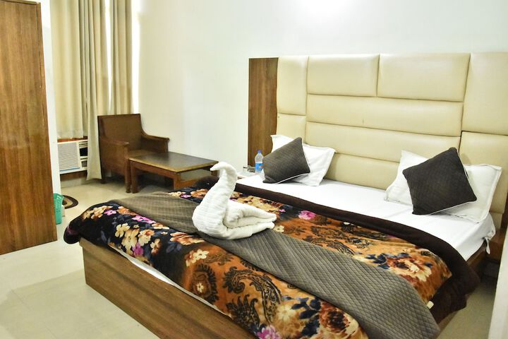 Room 7 of 22