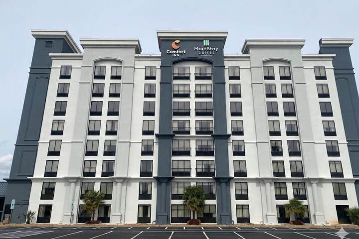 Hotel 58 of 58