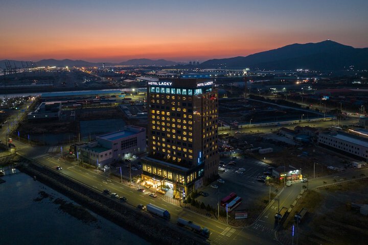 Hotel 70 of 72