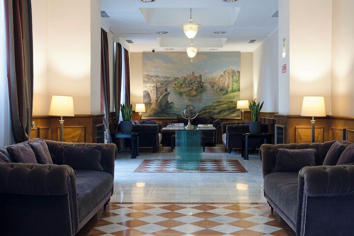 Hotel Lobby
