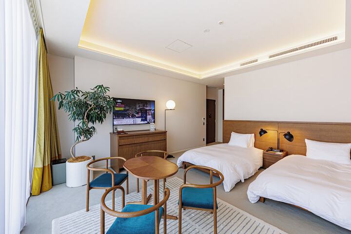 Room 40 of 106