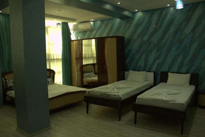 Room 13 of 54