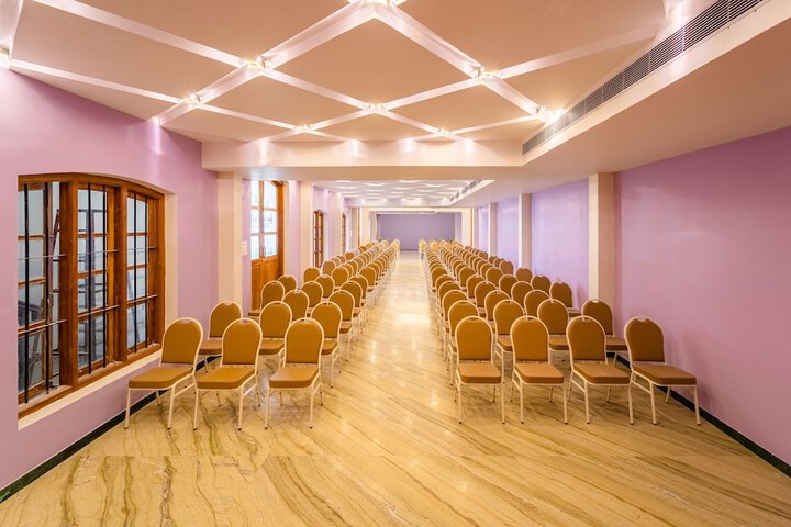 Ballroom/Hall 5 of 8