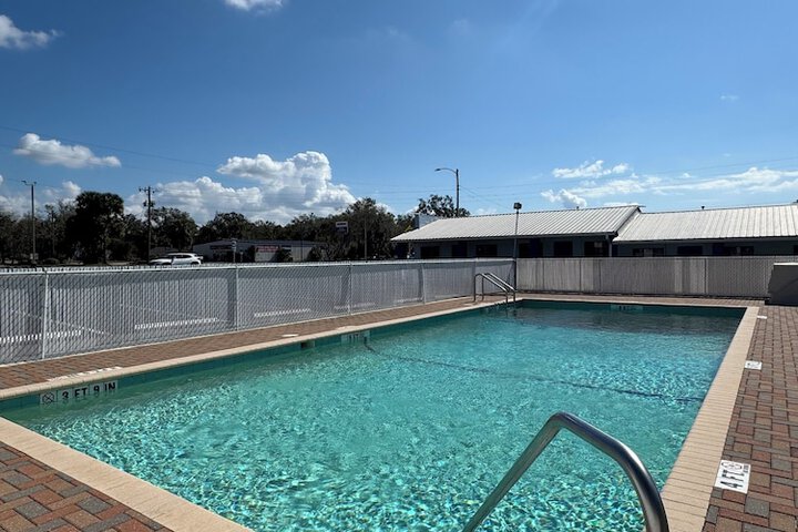 Pool 11 of 17