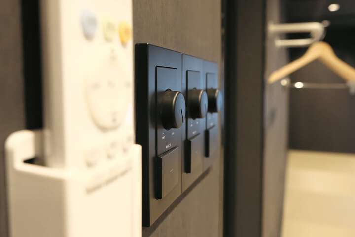 Room 34 of 146