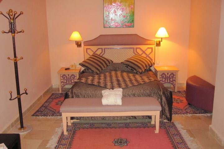 Room 22 of 43