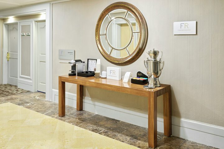 Entrance & Lobby