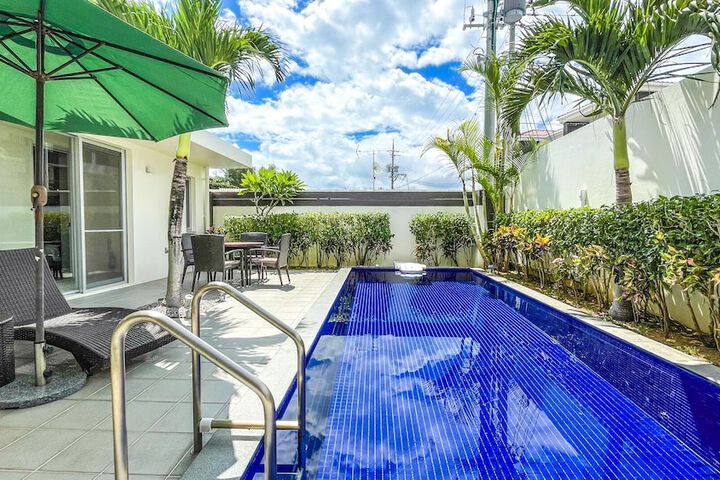 Pool 43 of 69