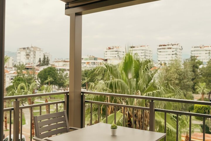 Terrace/Patio 32 of 43
