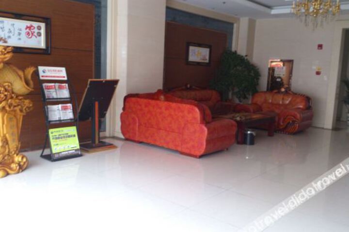 Hotel Interior 8 of 27