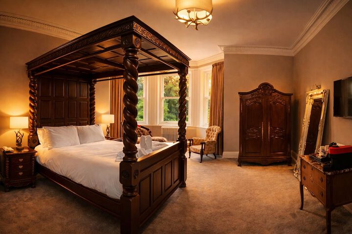 Room 10 of 66