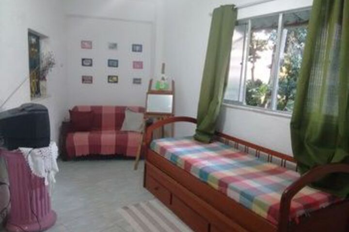 Room 13 of 20