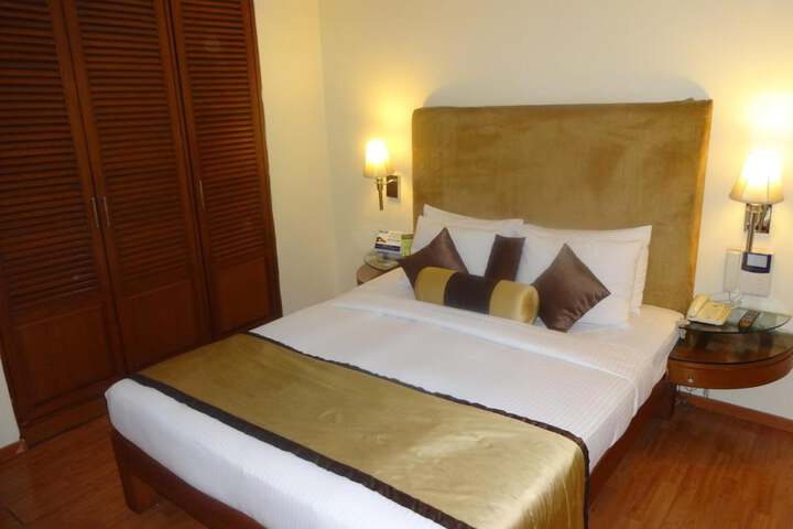 Room 9 of 56